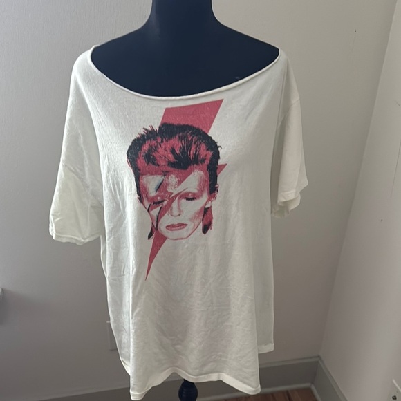 DAVID BOWIE ‘Aladdin Sane Cover' white shirt sleeves T-shirt 
Sz 2 XL - Picture 1 of 5